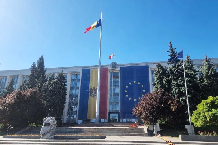 Република Молдова избира нов парламент