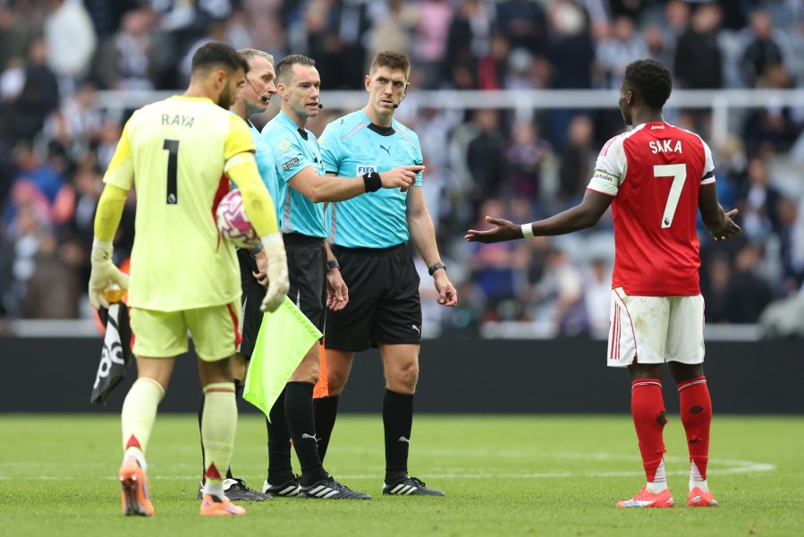 Нюкасъл Юнайтед vs Арсенал1