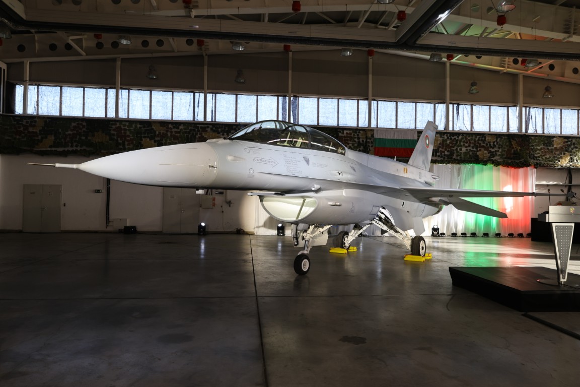Теч на гориво от български F-16, пращат експерт от САЩ
