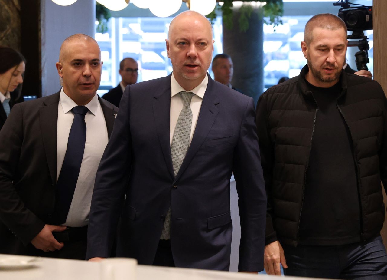 Премиерът Желязков за успеха на волейболистите: Не помня от 1994 г. колективен спорт да е събирал толкова много емоции
