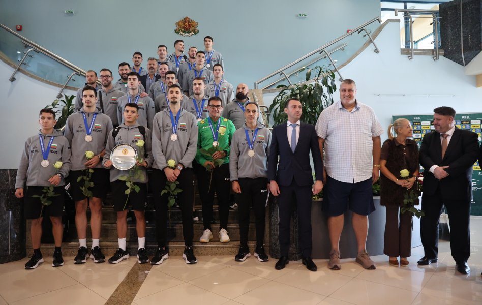 Посрещане на световните вицешампиони на аерогара София1