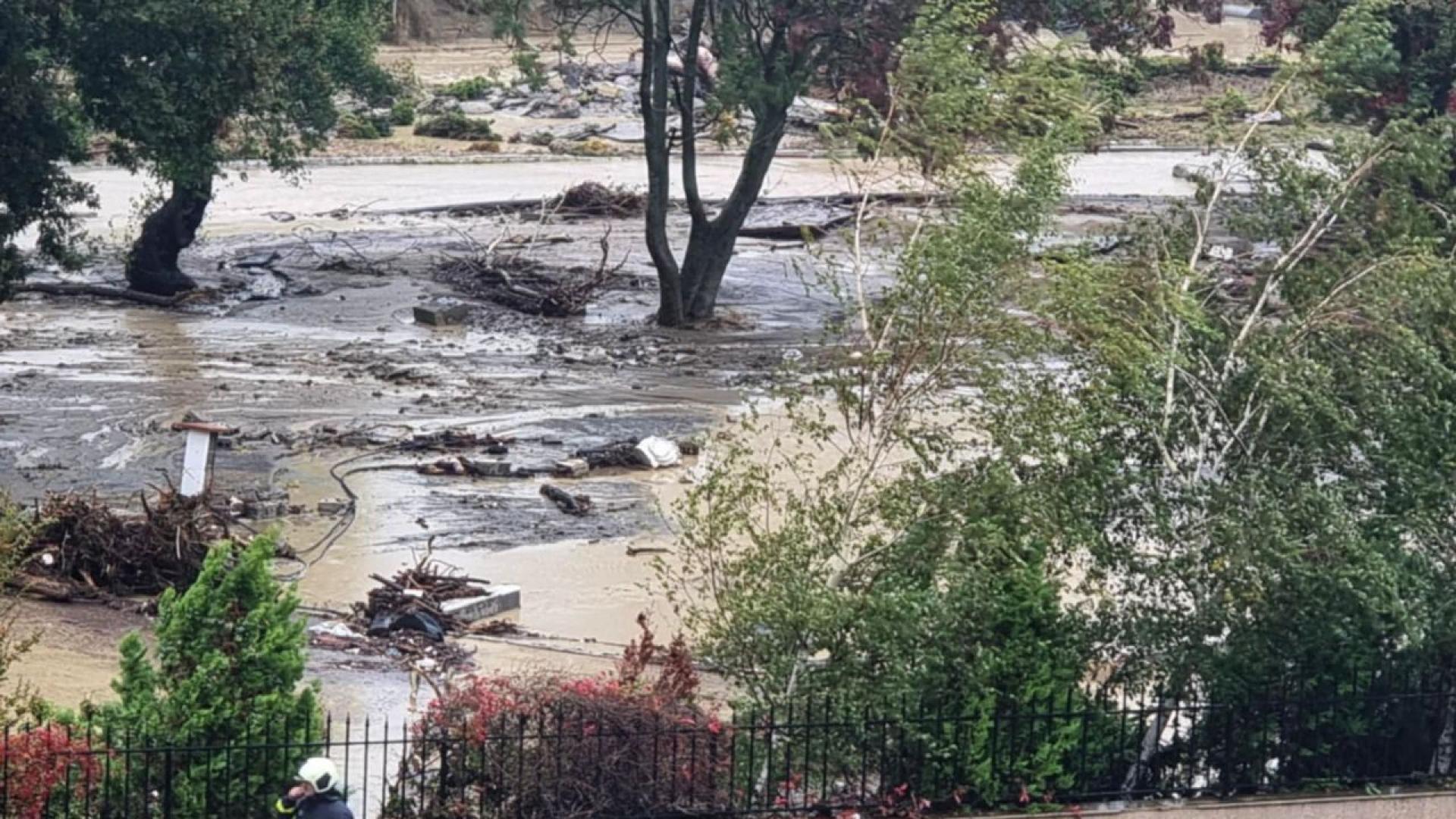 След трагичните наводнения по Южното Черноморие и разкритията около строителството