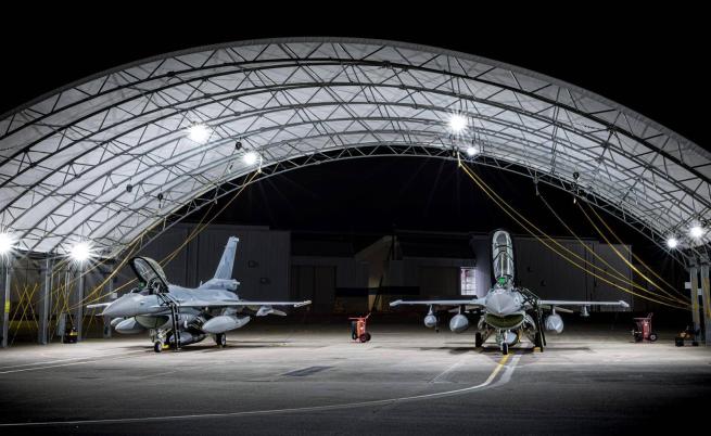Нови два самолета F-16 Block 70 пристигнаха в България