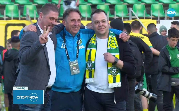 Атанас Атанасов остава треньор на Добруджа