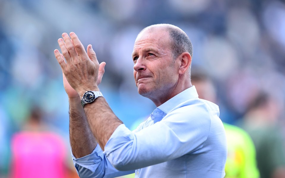 Бивш треньор на Аугсбург пое Ал-Ахли