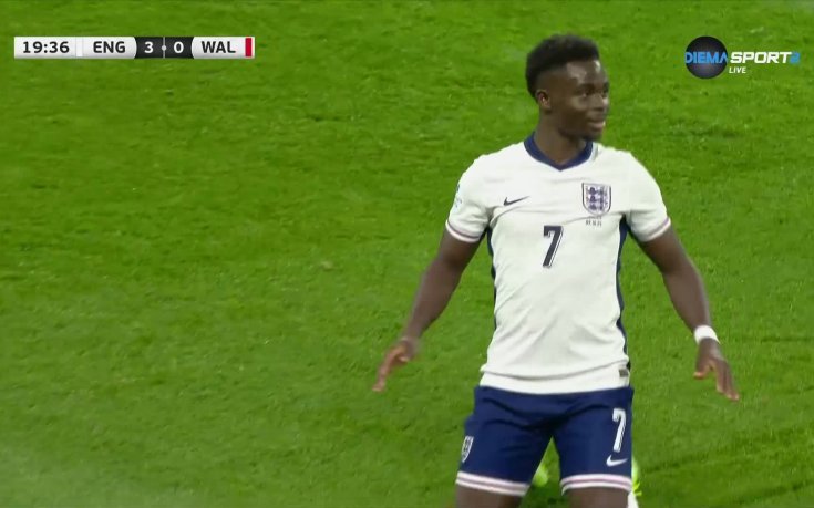 Букайо Сака оформи класиката за Англия