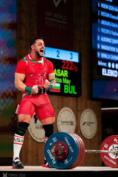 Карлос Насар е световен шампион за трети път в кариерата1