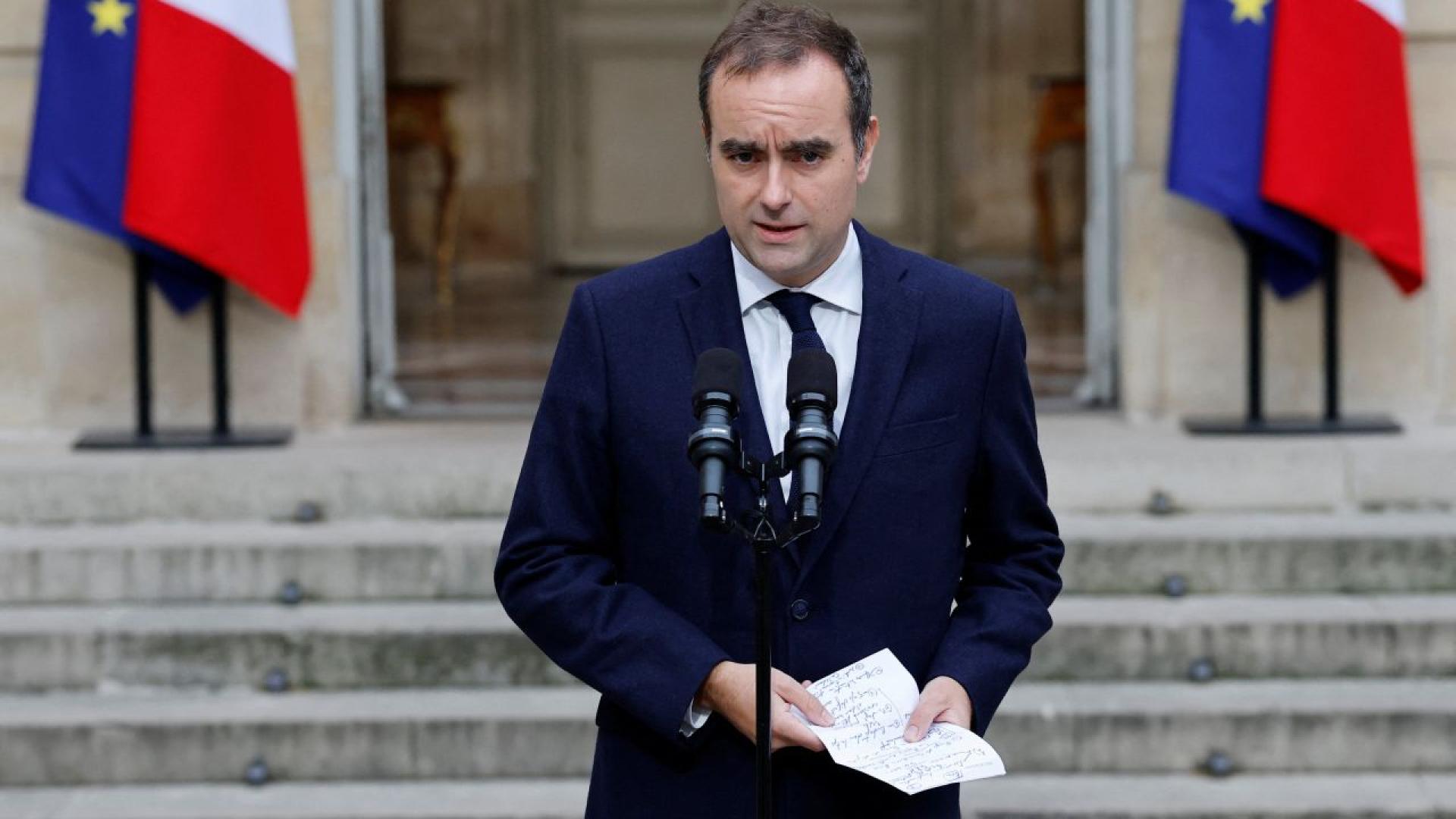 Френският министър председател Себастиен Лекорню обяви във вторник в първата си