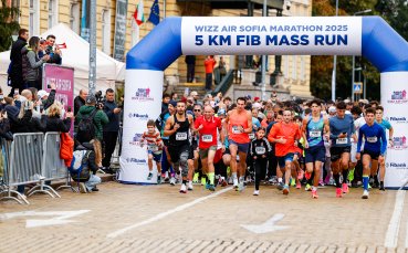 Близо 1200 участници в масовия старт на 5 км подгряха Софийския маратон