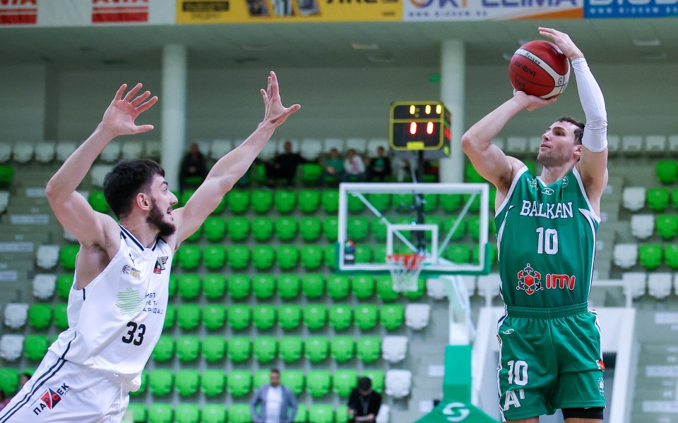 Балкан се справи с Локо Пловдив, Рилски спортист разгроми Левски