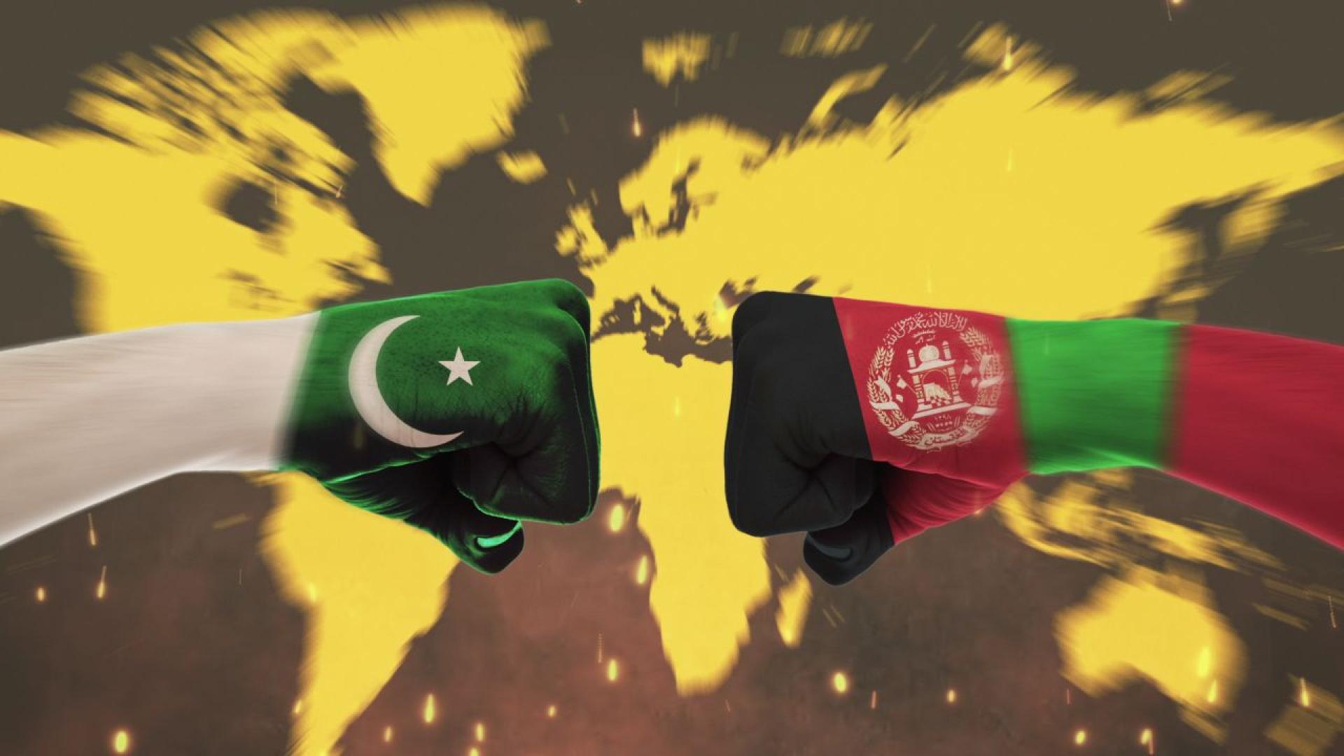 Пакистан затвори граничните си пунктове с Афганистан след сблъсъци по