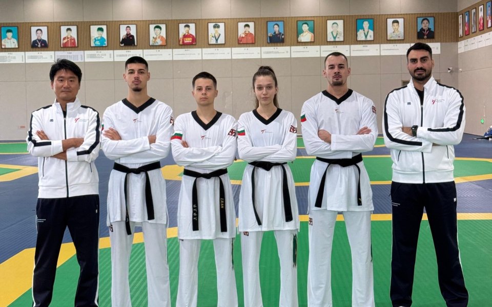 Националите по таекуондо на лагер в Китай преди световното