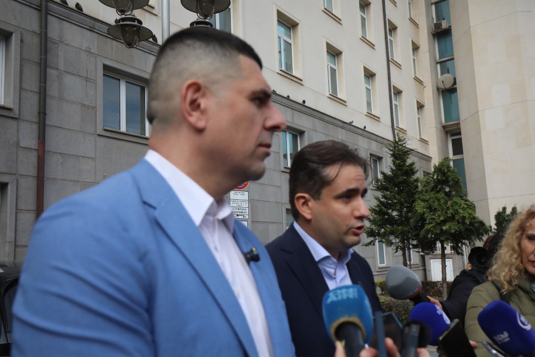 <p>ДБ търси подкрепа от ПП и ДСБ за оспорване на резултатите от изборите в Пазарджик.</p>