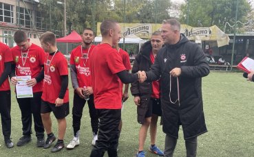 Треньор на ЦСКА награди деца