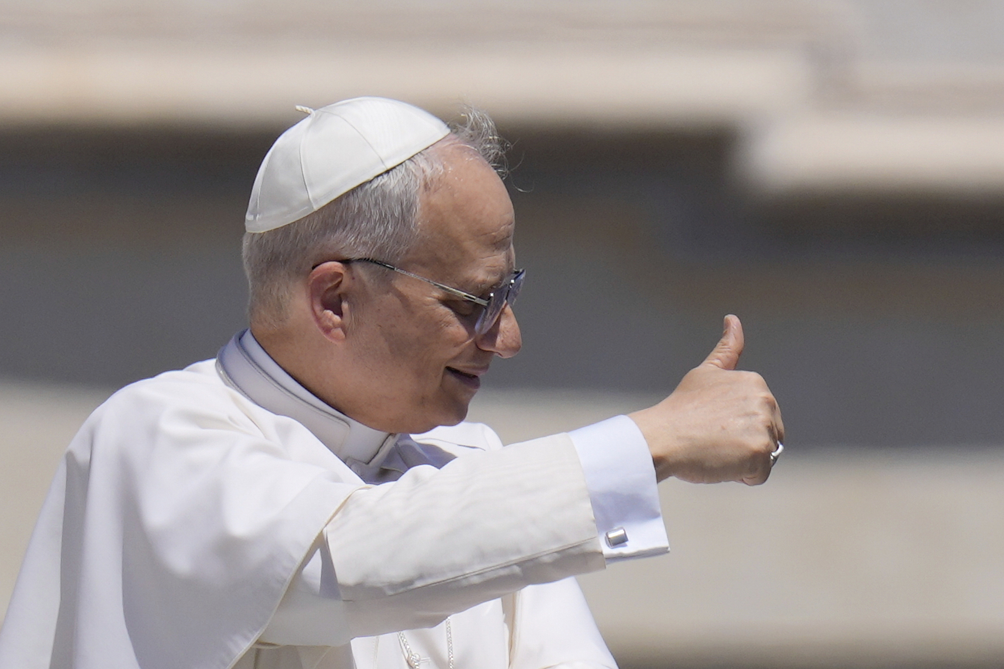 Папа Лъв XIV: Не оставяйте на AI да ви пише домашните