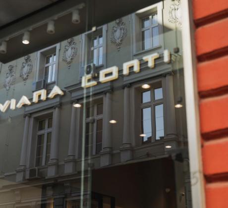 На една от най аристократичните улици в сърцето на София –