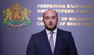 Министърът на правосъдието поиска наказания за четирима нотариуси