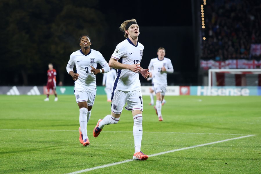 Латвия Англия1