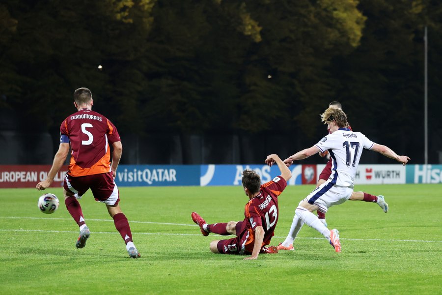 Латвия Англия1