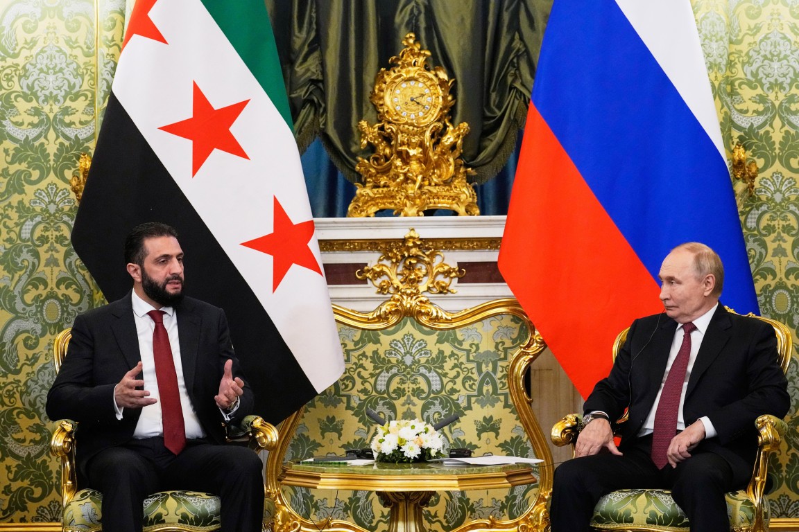 Сирийският президент в Москва, говори с Путин