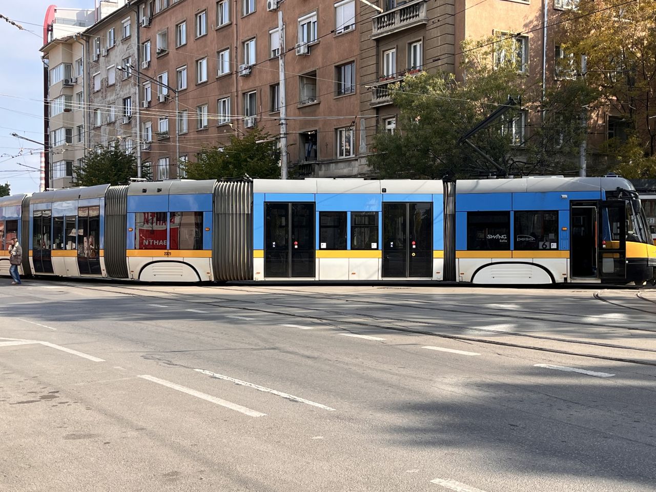 <p>Два трамвая се сблъскаха на кръстовището на бул. &quot;Христо Ботев&quot; и ул. &quot;Струга&quot; в София. На място са полиция и аварийни екипи, движение временно спряно, няма пострадали</p>