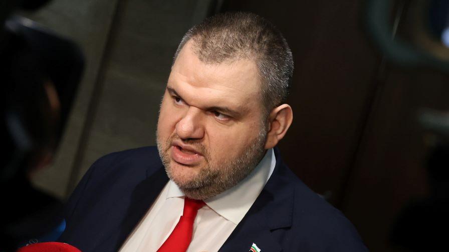Пеевски: Купонът се отменя, чичо Румен да връща кетъринга и шампанското