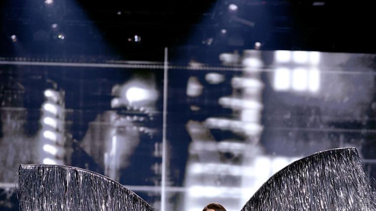  Подиумът е още веднъж наш: Victoria’s Secret 2025 се завръща по-грандиозно от всеки път (СНИМКИ) 