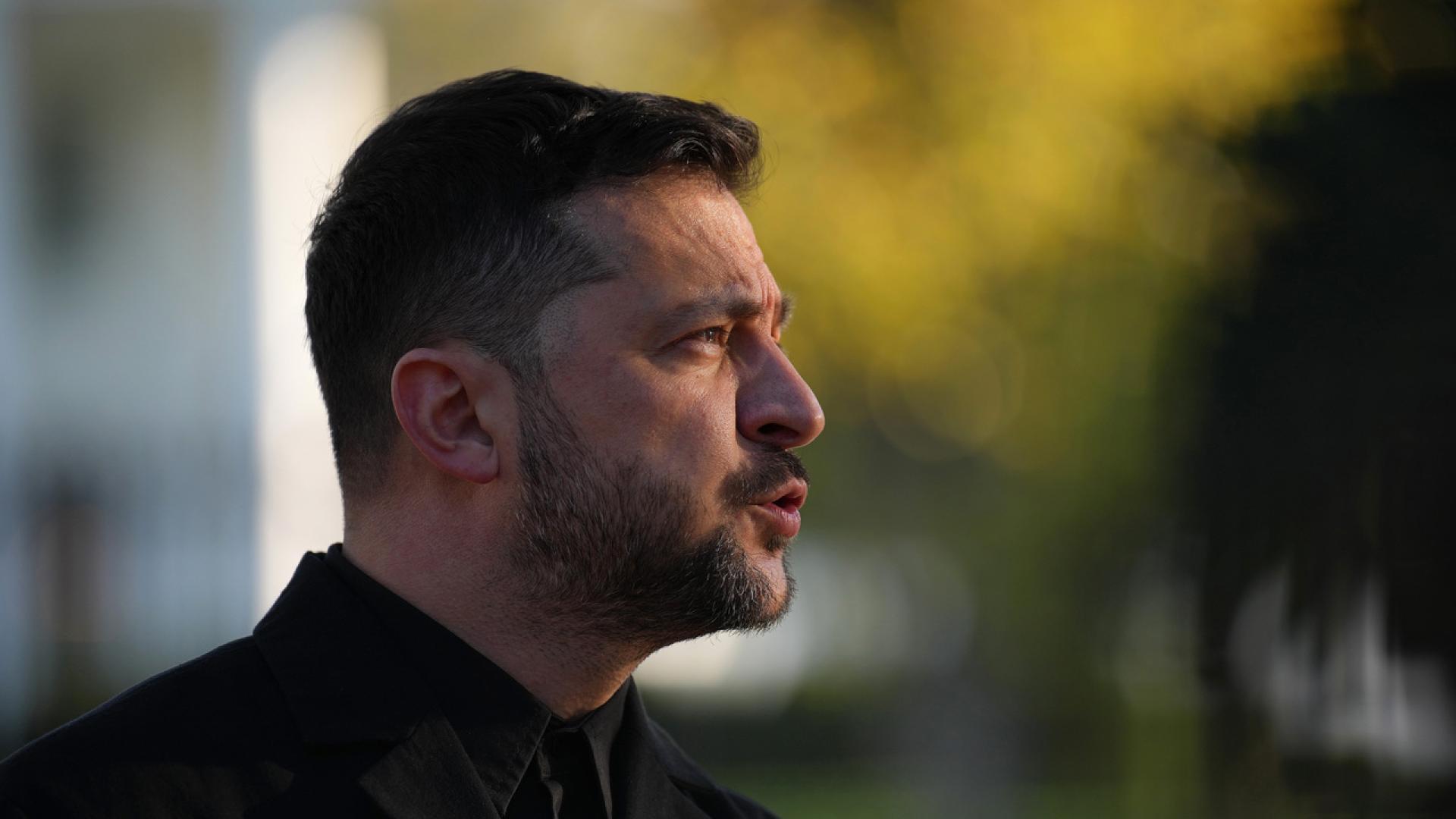 Отстъпление от Донбас няма да има и позицията на Украйна