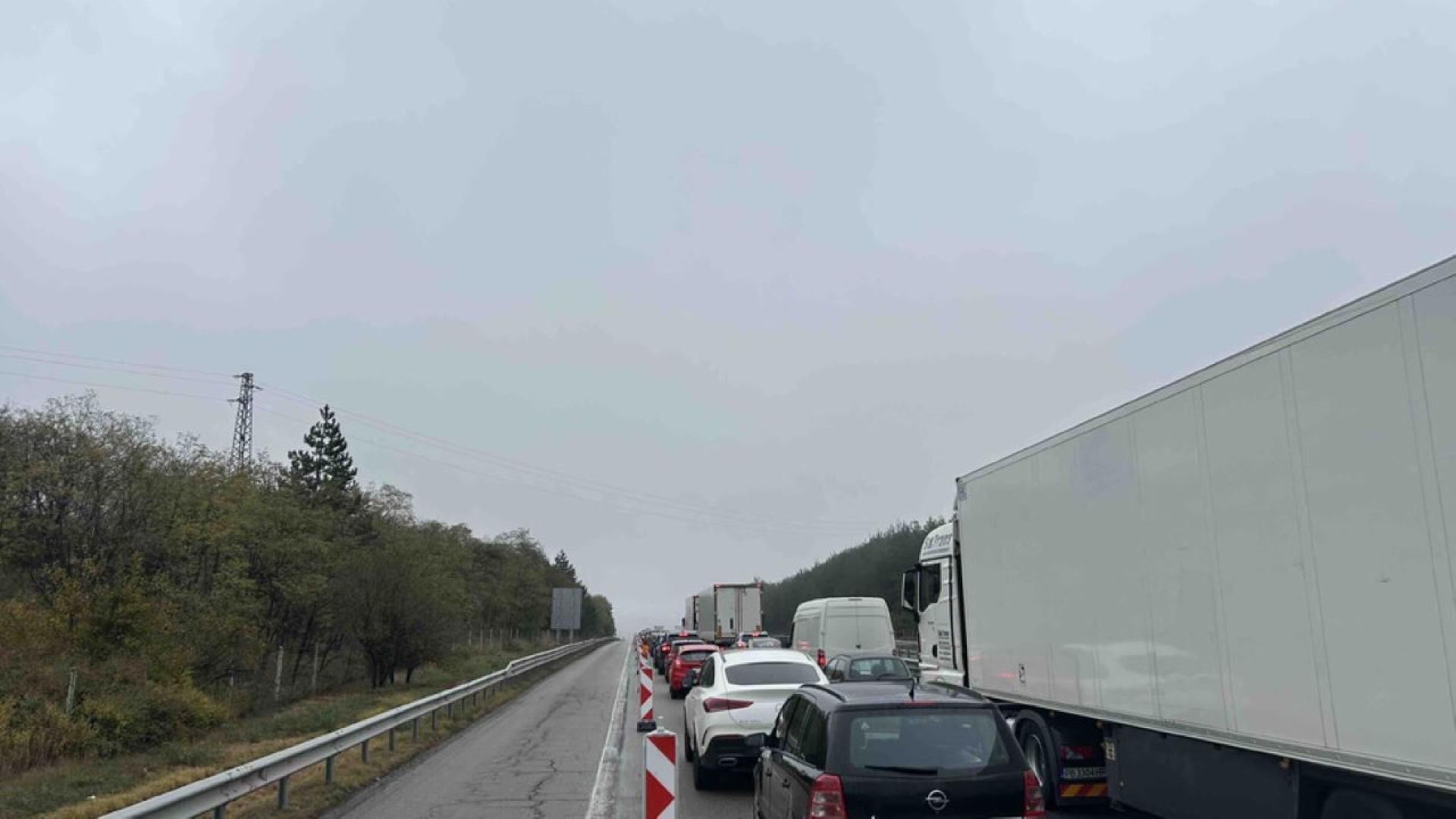 Възстановено е движението при 29 и км на автомагистрала АМ   Тракия