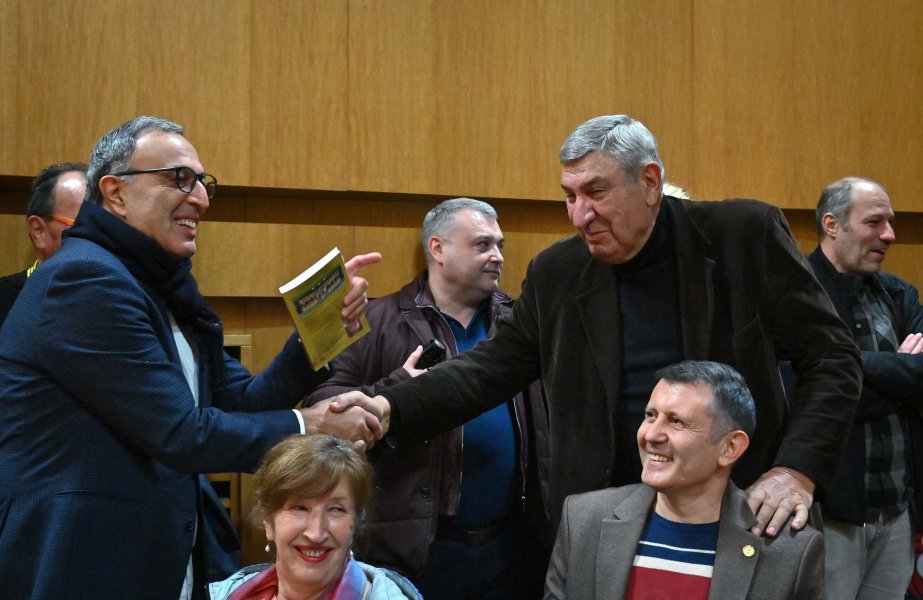 Представяне на автобиографията на Петър Зехтински1