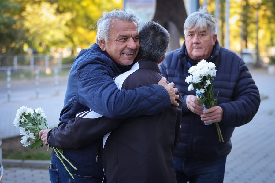 Иван Зафиров поклонение1