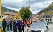 Президентът Радев отиде в Смолян с личен автомобил
