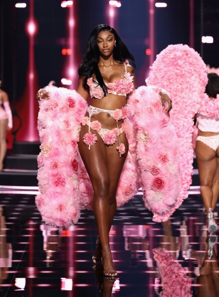 Ейнджъл Рийс1