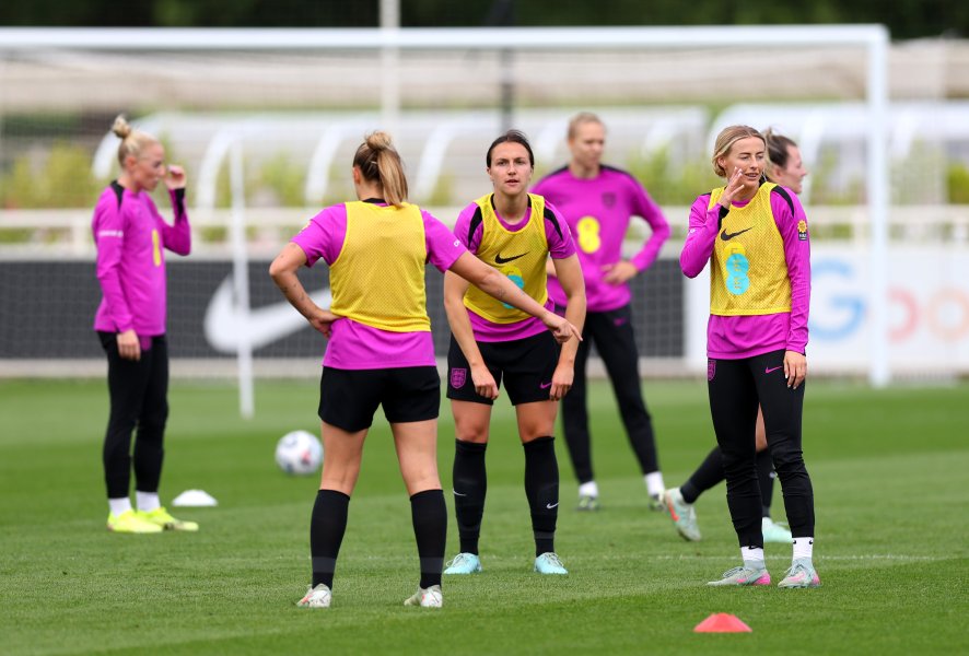 Клоуи Кели1