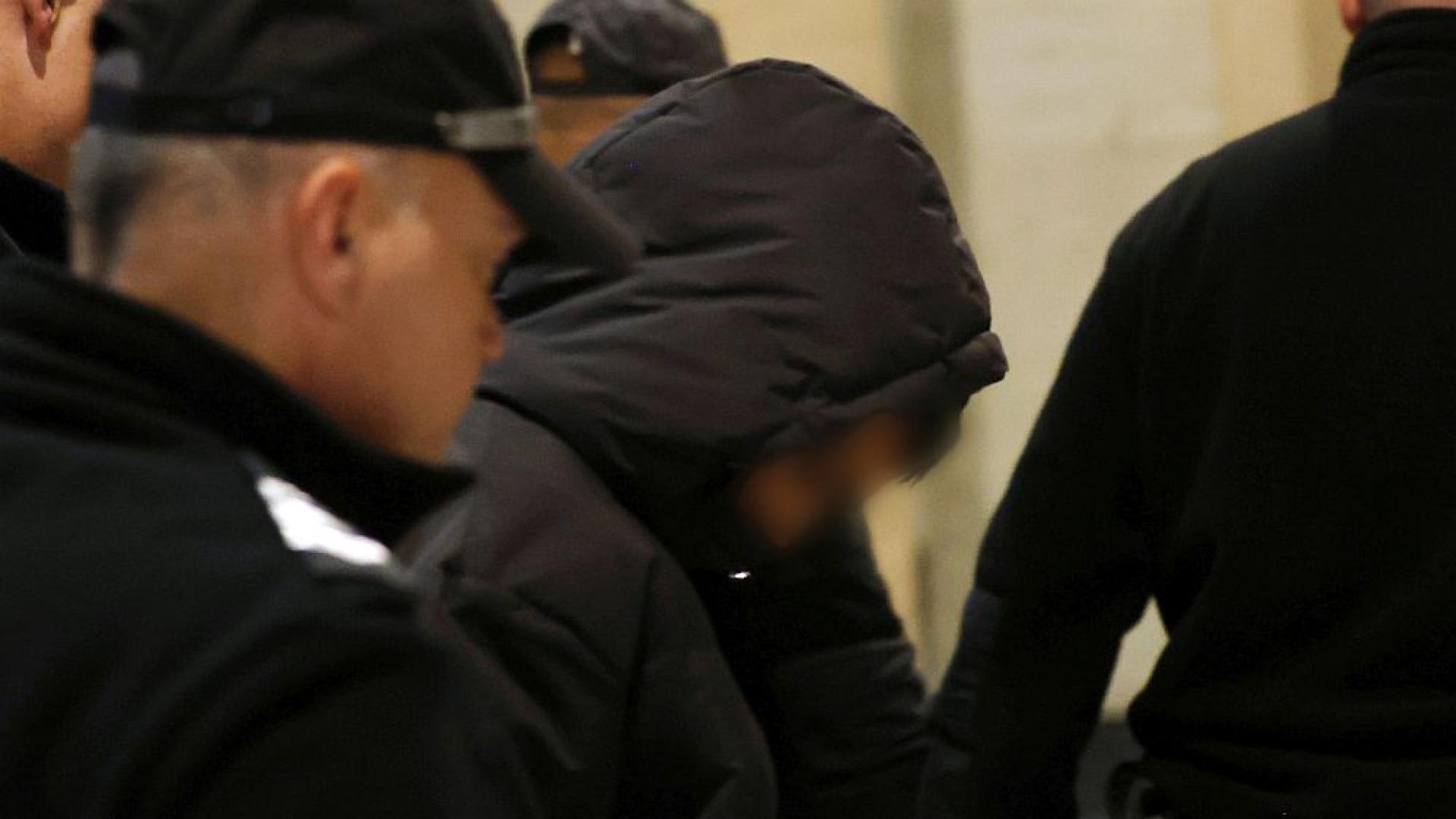 Прекъснаха съдебното заседание на което се решава дали 15 годишният обвиняем