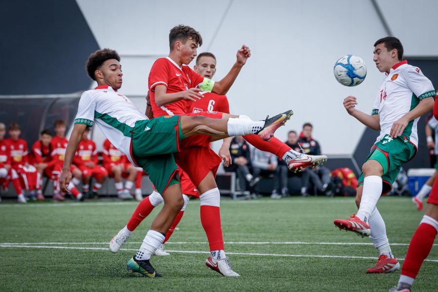 България Полша U151