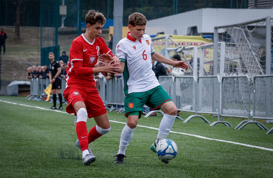 България Полша U151
