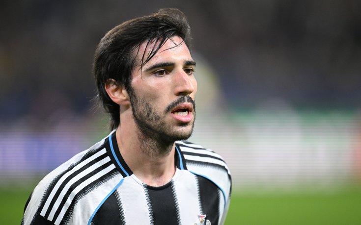 Ас на Нюкасъл подписа нов договор