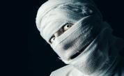 Пълзене в изкормен кит и хероин за деца: Ужасяващи древни лекарства