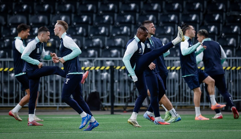 Тренировка на Лудогорец в Берн преди мача с Йънг Бойс1