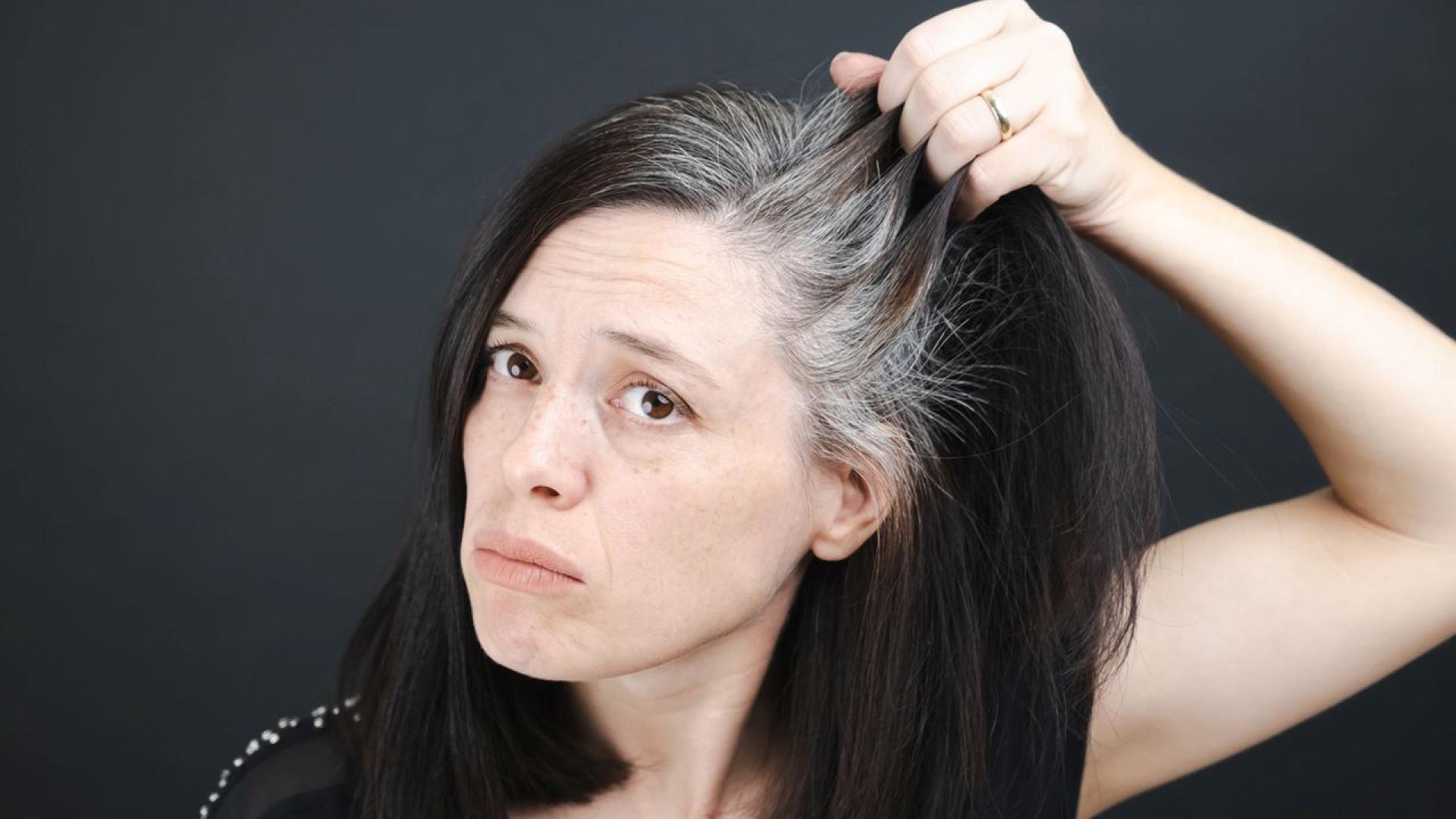 Посивяването е неизбежна и за мнозина нежелана част от стареенето но