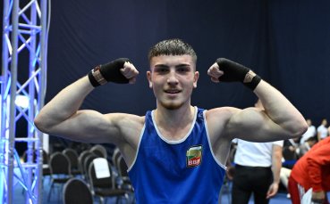 И Никълъс Николов с медал от Европейското по бокс за ученици