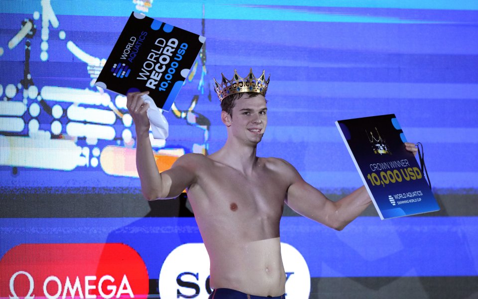 Паднаха световните рекорди на 200 метра гръб и 100 метра бътерфлай