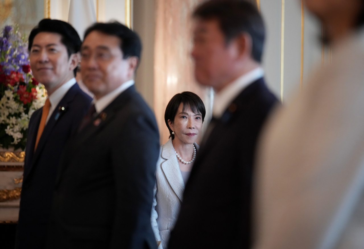 <p>Американският президент Доналд Тръмп се срещна в Токио с японската премиерка Санае Такаичи.</p>