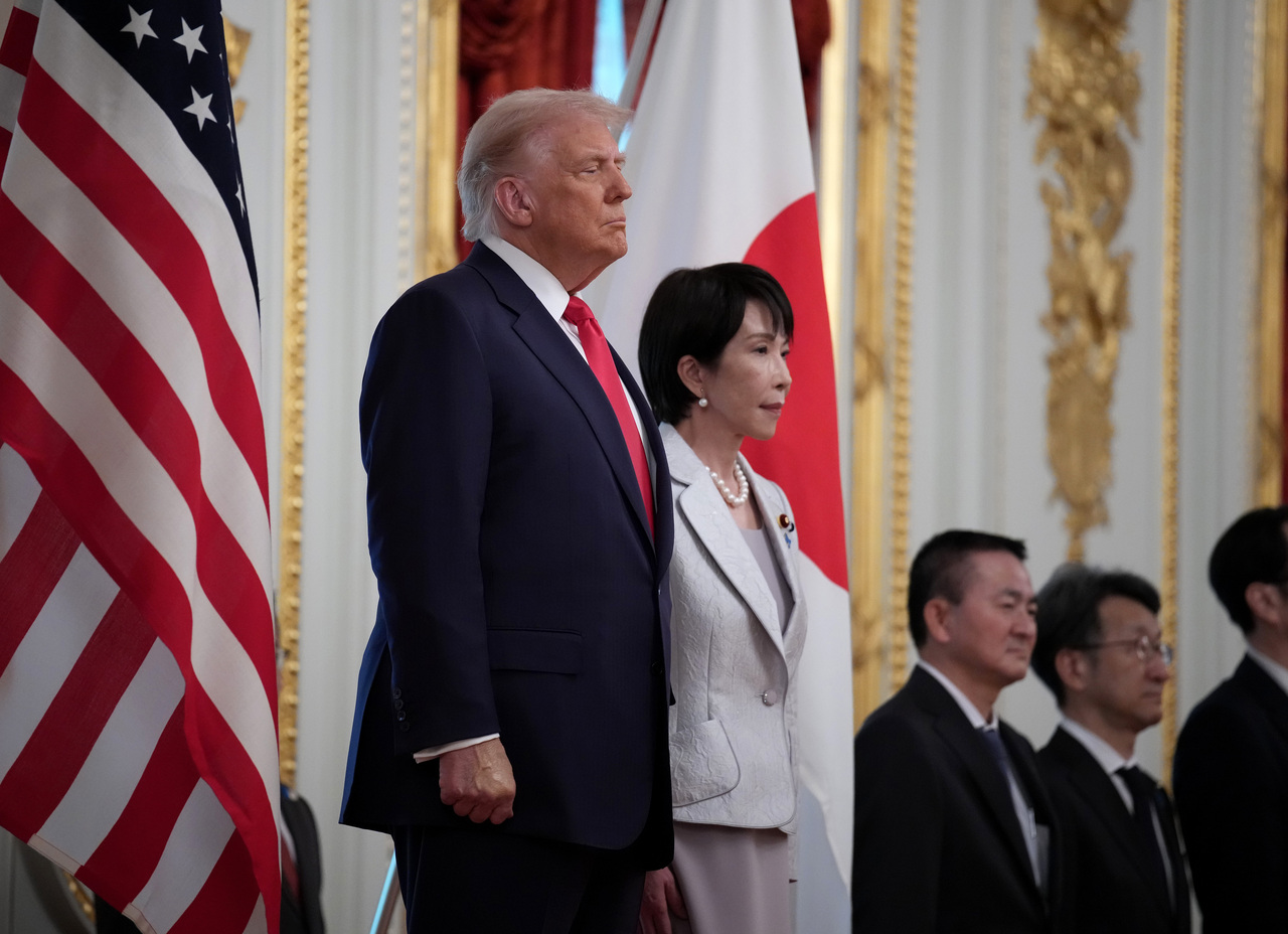 <p>Американският президент Доналд Тръмп се срещна в Токио с японската премиерка Санае Такаичи.</p>