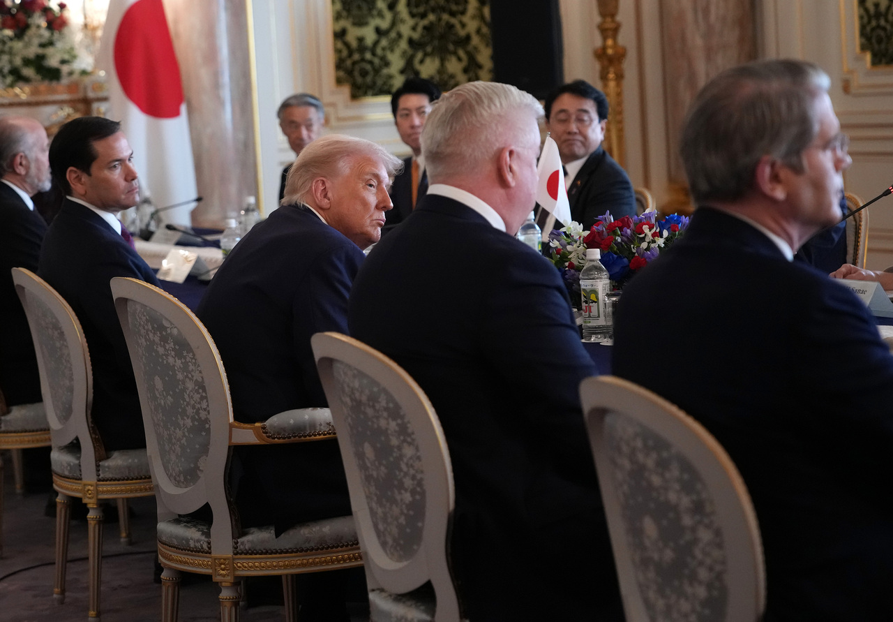 <p>Американският президент Доналд Тръмп се срещна в Токио с японската премиерка Санае Такаичи.</p>