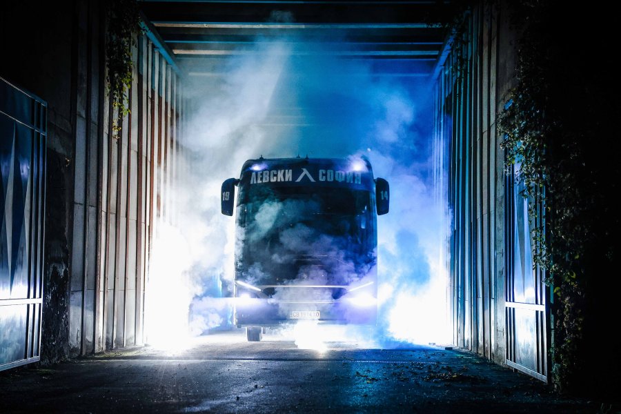 Левски нов автобус1