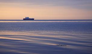 САЩ удариха кораб с наркотици, двама загинаха в Тихия океан