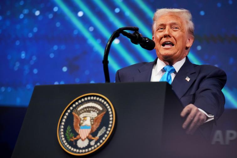 Доналд Тръмп на посещение в Южна Корея Доналд Тръмп на посещение в Южна Корея