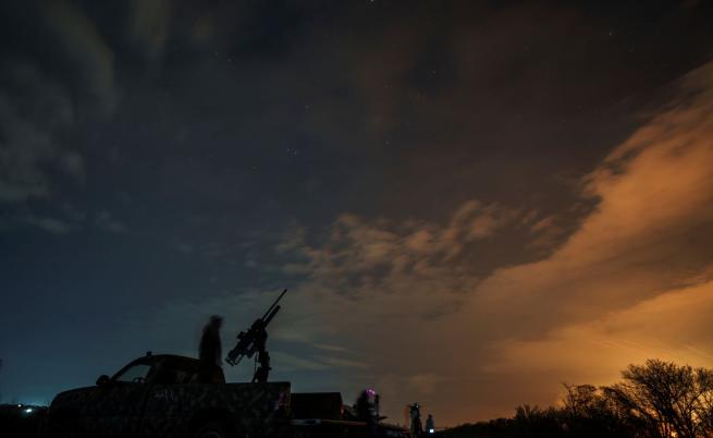 Руска атака остави без ток близо 27 000 домакинства в Украйна Руска атака остави без ток близо 27 000 домакинства в Украйна